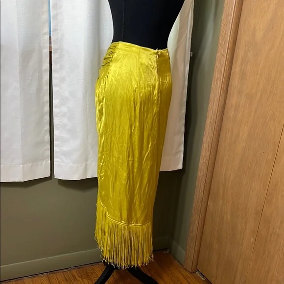 H&M Yellow Fringe Skirt - Picture 5 of 6